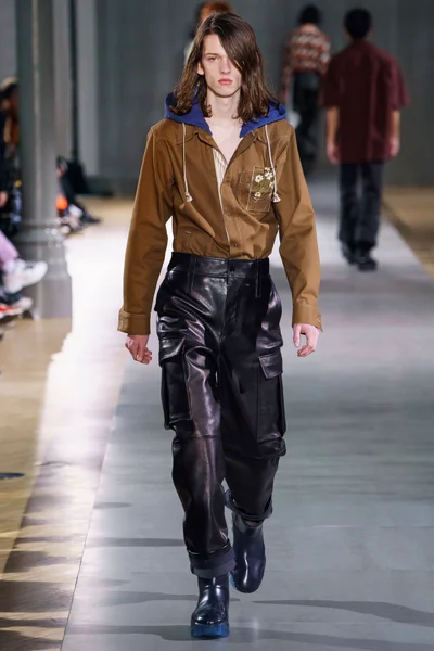 Look 9